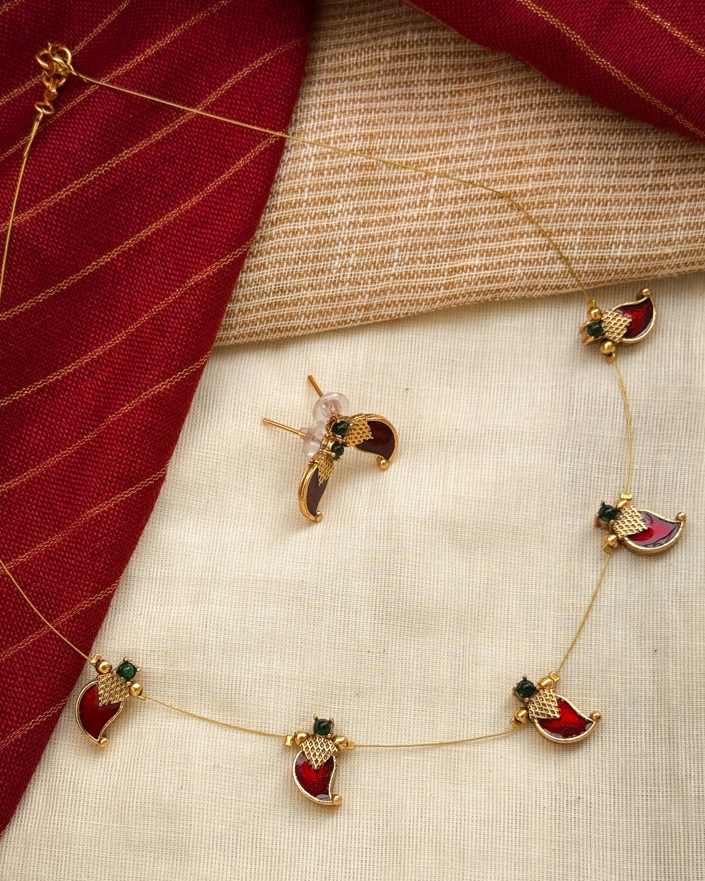 Invisible Red Manga Necklace