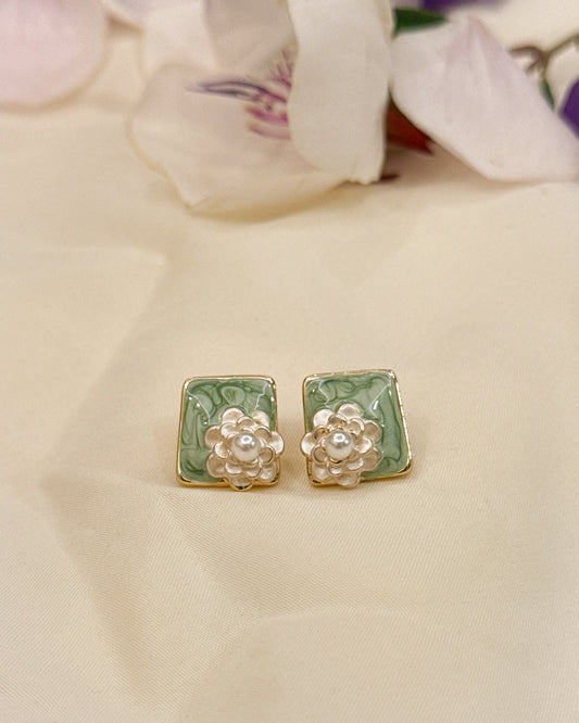 Floral Earring-Pastel Green