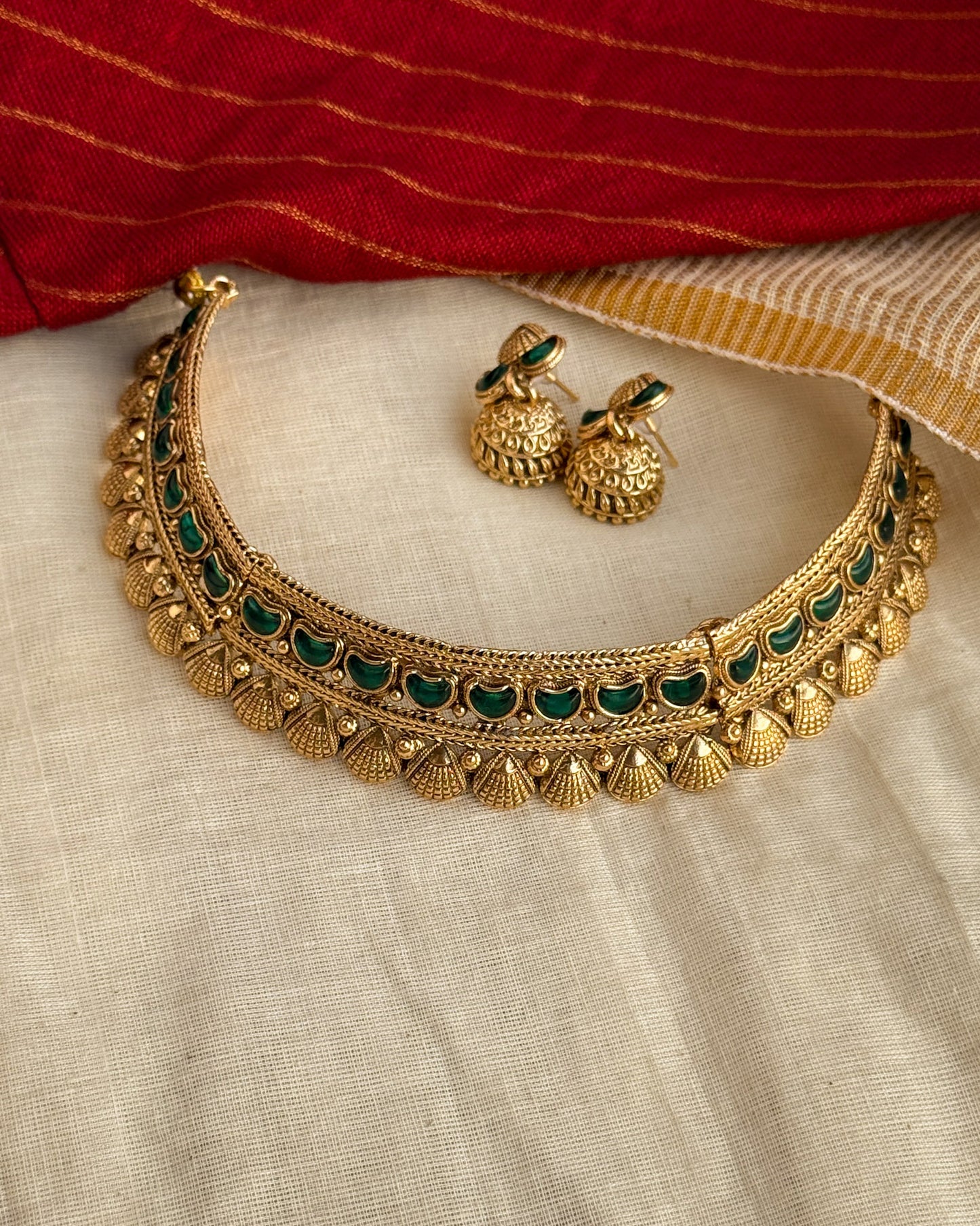 Elegant Green Hasli Choker-AN006