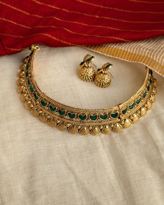 Elegant Green Hasli Choker-AN006