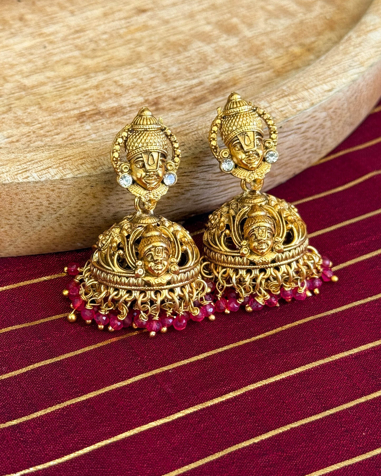 Govinda Jhumka Set-AE011