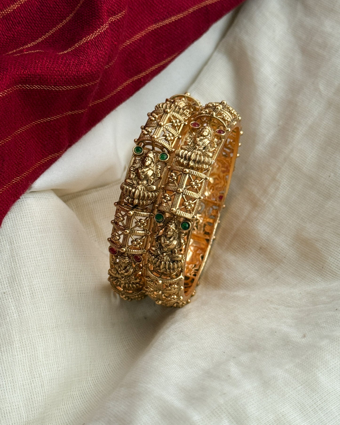Elegant Lakshmi Bangle-AB008