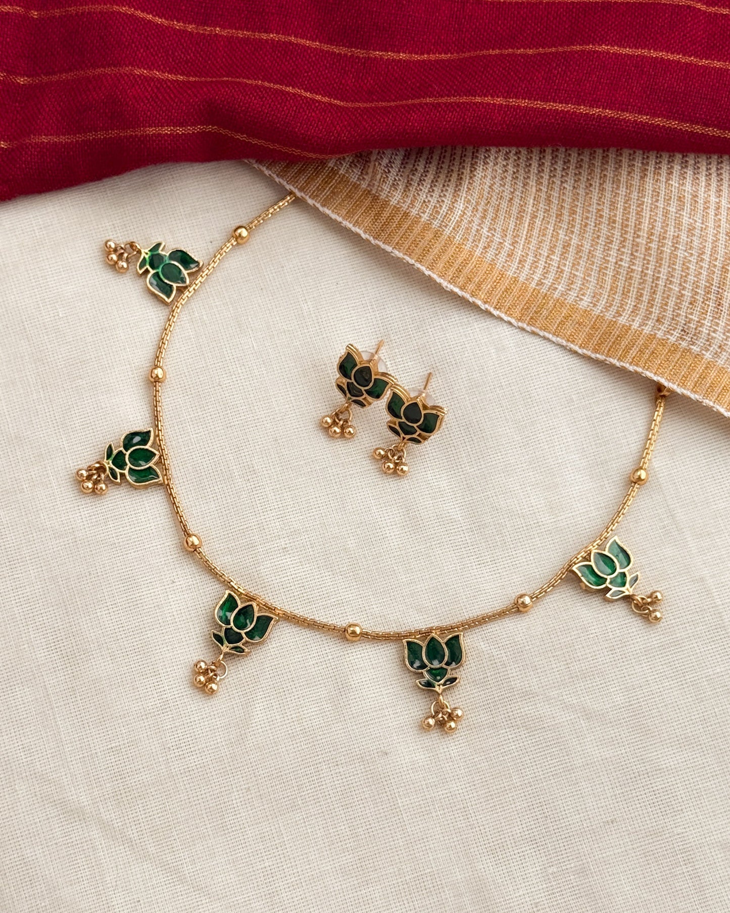Simple Lotus Multipendant Necklace-AN057