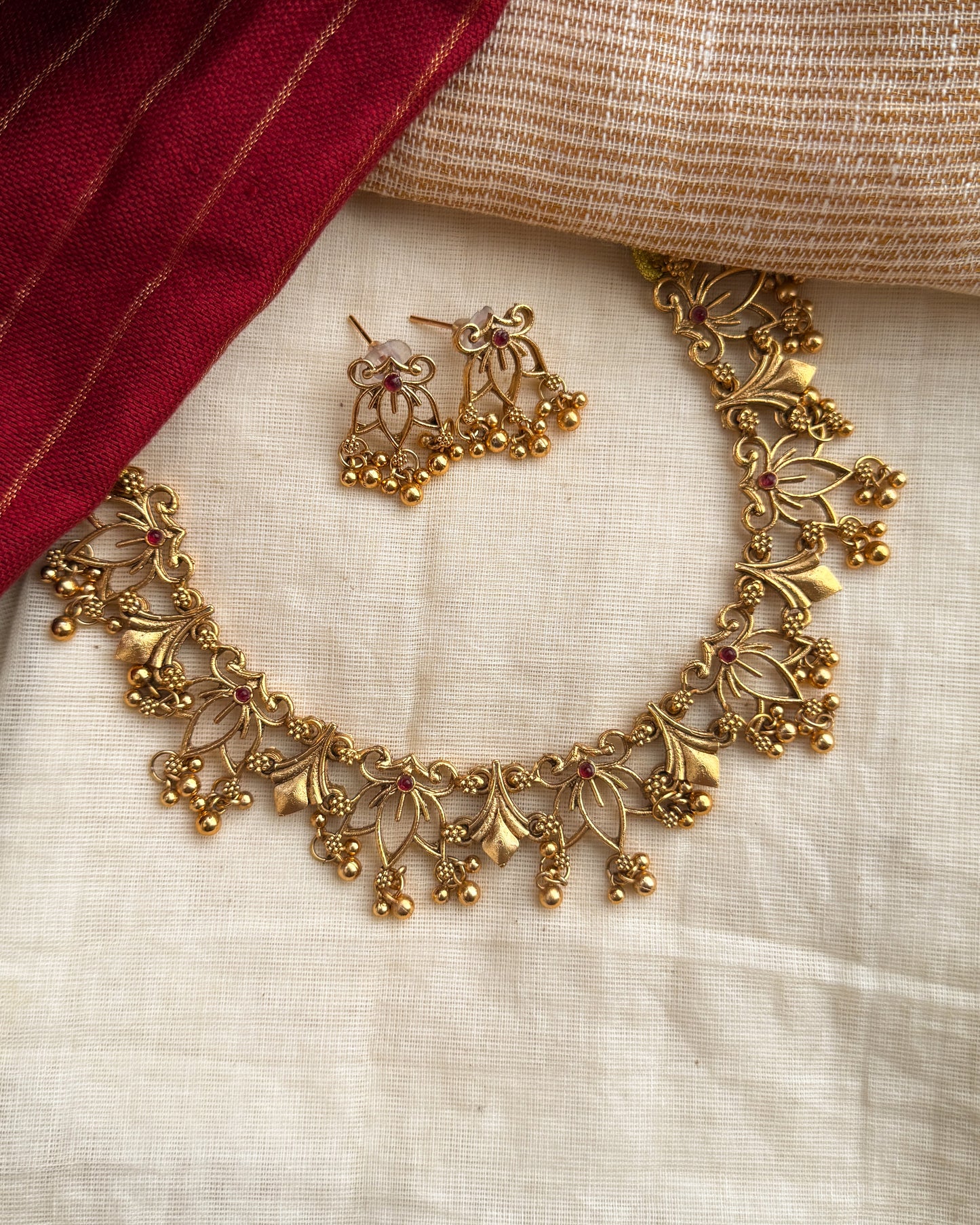 Golden Pathma Necklace