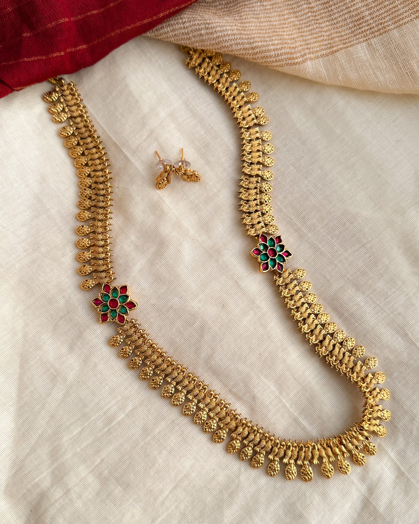 Traditional Non Idol Mayur Long Haaram-AH002