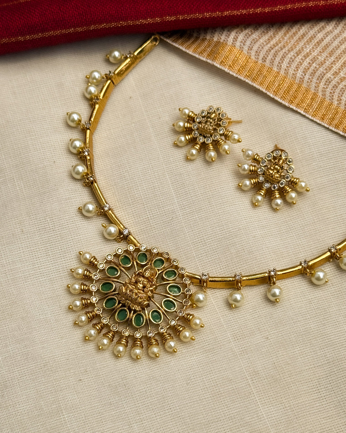 Lakshmi Pearl Hasli Necklace-AN094