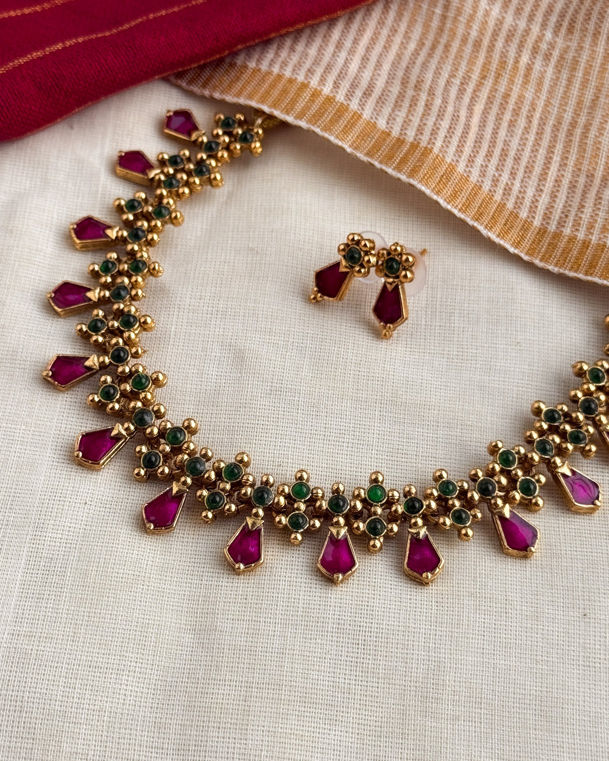 Majenta enamel palakka necklace-AN100