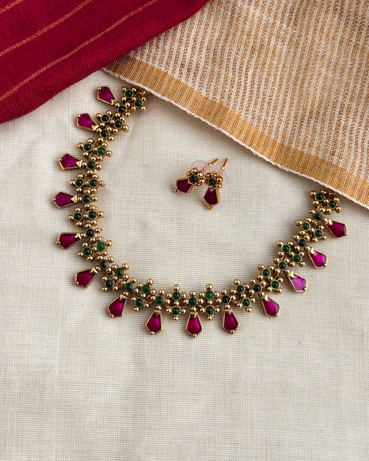 Majenta enamel palakka necklace-AN100